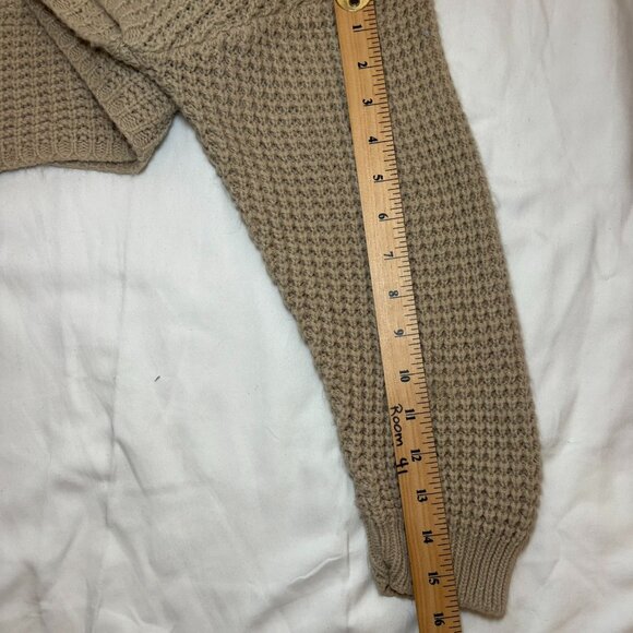 Nasty Gal Beige Cropped Knit Sweater Women's, Sz M, Boho, Casual - Picture 4 of 4